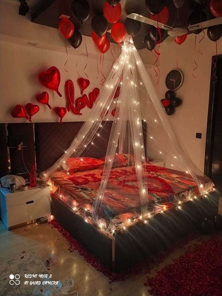 Romantic Bed Canopy Decor with Cursive Love and Rose Petals - My Store
